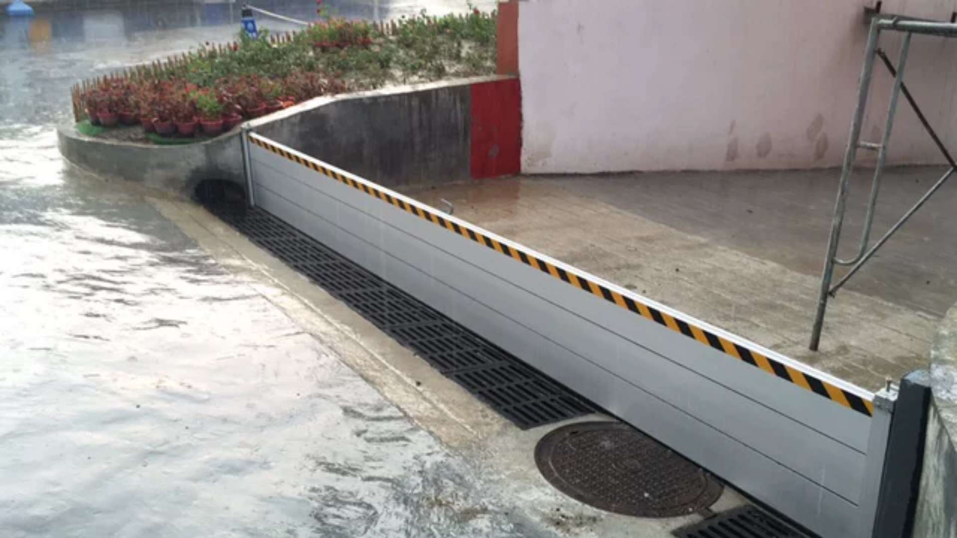 aluminum flood barrier application1