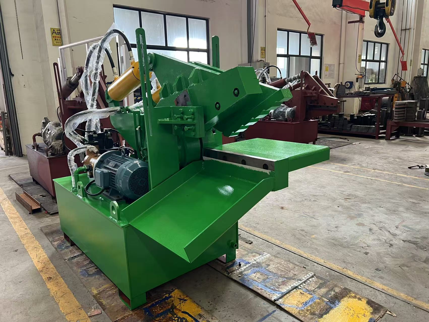 100T Hydraulic Scrap Metal Shear Alligator Cutting Machine