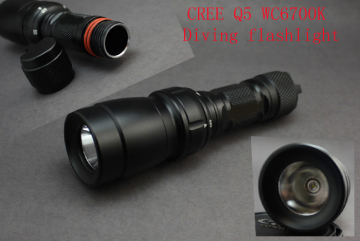 80 Meters Deep Q27b/Q5wc Diving Flashlight