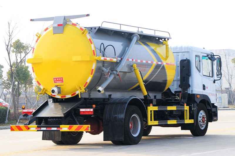 df-12sewagetruck (14)