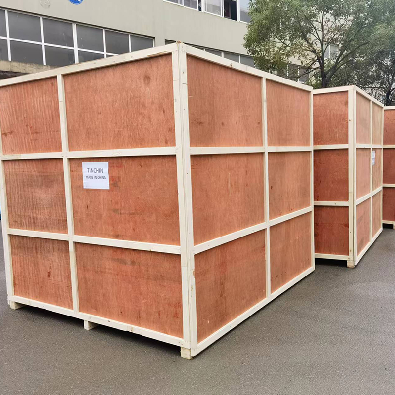 Mașină de etichetare automată pentru hârtie cadou