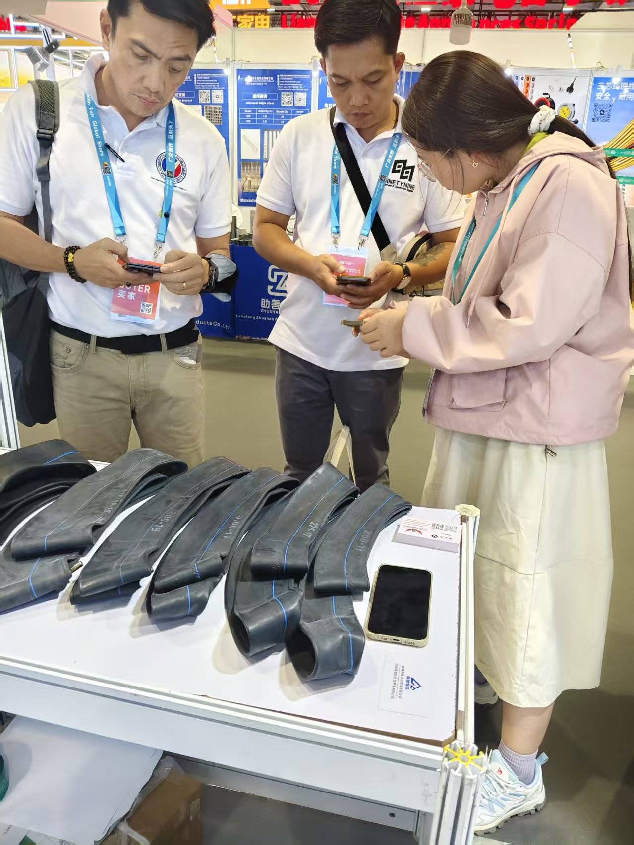 Booming Order Signing Boom at Canton Fair! Global8