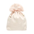 sac en satin beige avec ruban en organza doublure