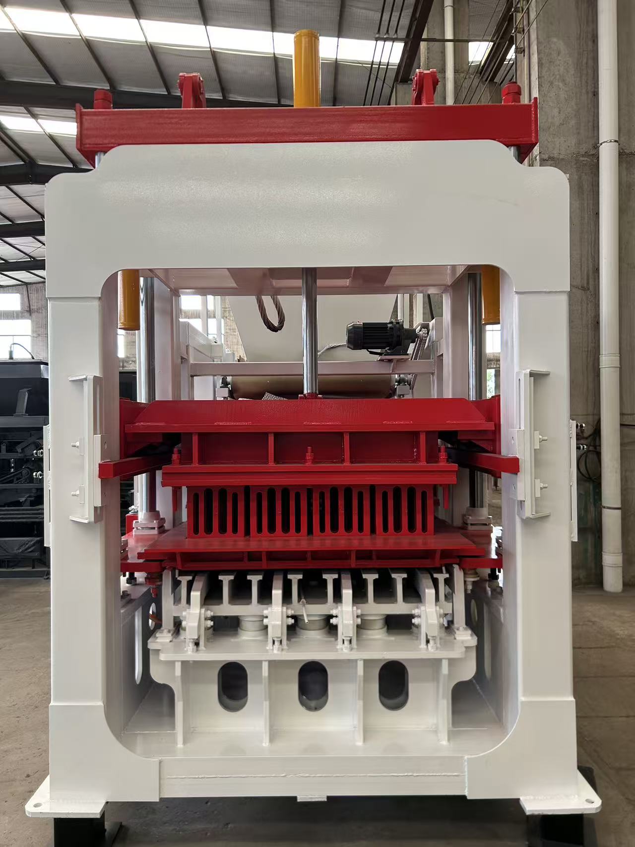 Полностью автоматическое изготовление бетонных блоков оборудование