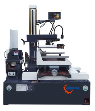 CNC EDM Wire Cut Machine DK7745 med avsmalnande skärning +/- 15 grader