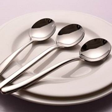 Western-style dining spoon