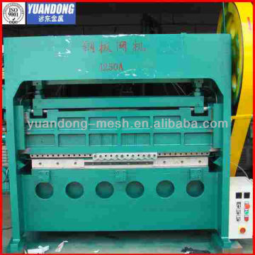 expanded mesh machine