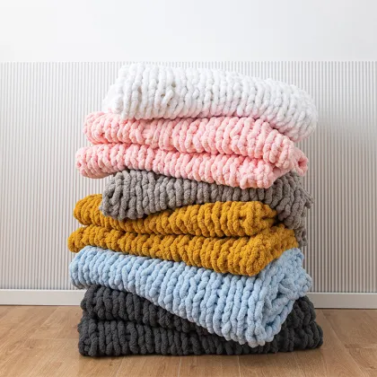 Amazon: Stylish Home Decor - Crochet Cable Weighted Chenille Chunky Knitted Blankets