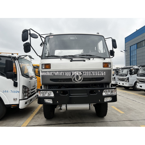 Dongfeng 4x4/4WD 10,000 libreros camión de tanque de combustible barato
