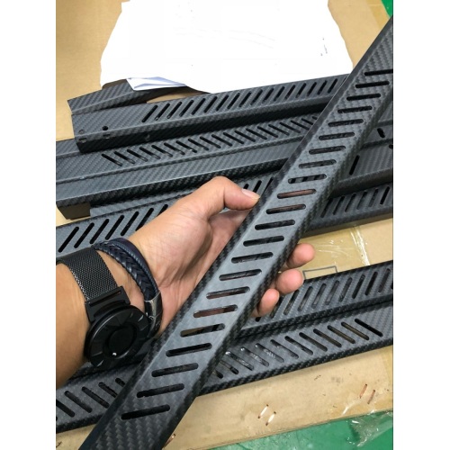 Hard and stable carbon fiber plate