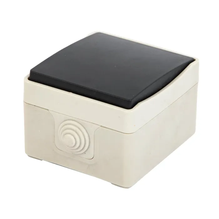 Soket Schuko Ganda Luar Ruangan 250V IP44 (S32210)