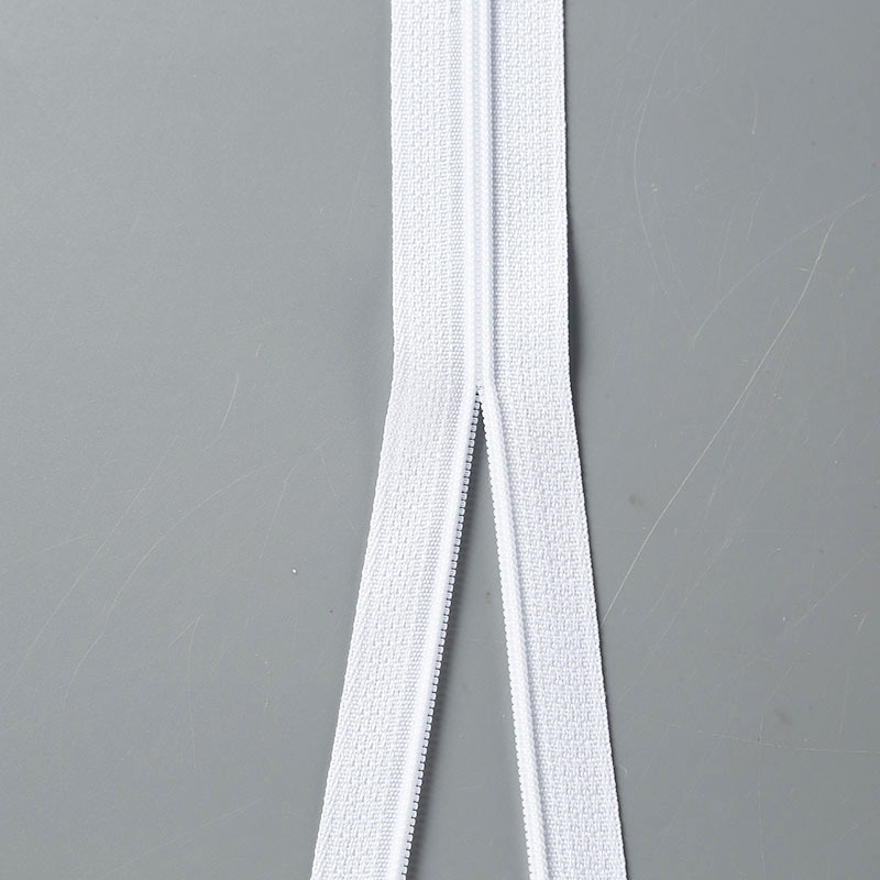 Invisible Zipper