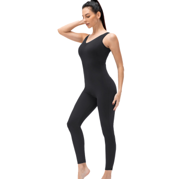 Women's Fitness Jumpsuits: Compression Tights, Seamless Design, Yoga & Sport Bodysuits with Pockets