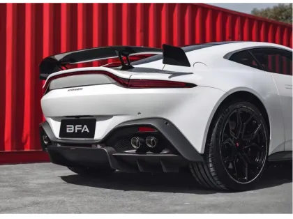 F1-Style Carbon Fiber Spoiler Wing for Aston Martin Vantage