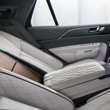 Chinese cars used Latest Adult Car Hongqi E-hs9 2022  Design  6Seats electric car