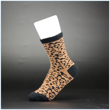 Custom cotton socks logo sport socks OEM