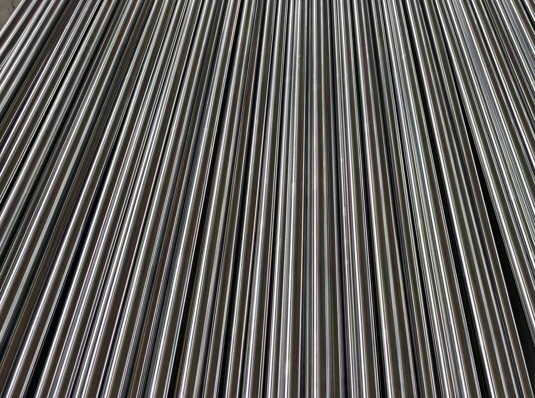 औद्योगिक अनुप्रयोगों के लिए उच्च गुणवत्ता वाली क्रोम रॉड