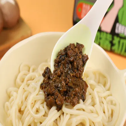 Fresh Noodles with Shiitake Mushroom and Chicken Sauce