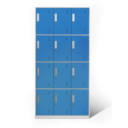 Узкие металлические шкафчики для 12 дверей в спортзале