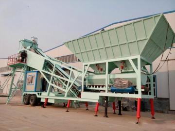 Mobile concrete batch mix plant