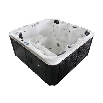 New Design CE Approval Acrylic Spa Hot Tub