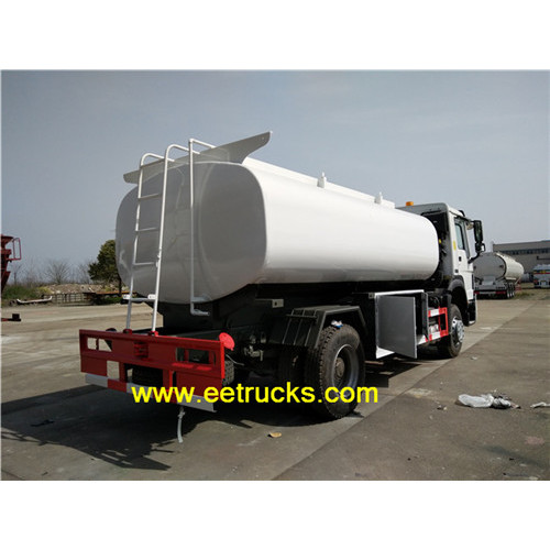 Caminhões de transporte de combustível SINOTRUK 2500 Gallon