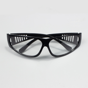 Welding Glasses and Protective Eyewear: Stylish Clear Safety Spectacles for Eye Protection