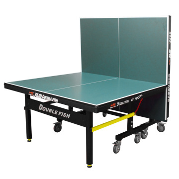 طاولة Ping Pong ذات الأطوار المخصصة 22 مم من طاولة Ping Pong ذات الطبق واحد مع عجلات: معدات تدريب تنس الطاولة النهائية الخاصة بك