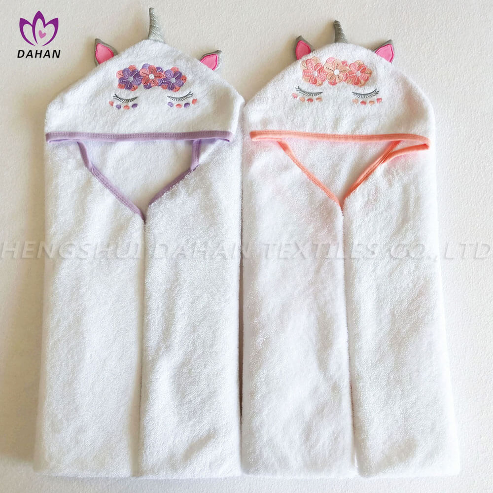 Ct79 100 Cotton Embroidered Baby Cloak Bath Towel 1