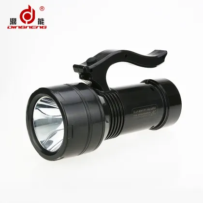 Dingneng Aluminum Waterproof Zoomable LED Flashlight