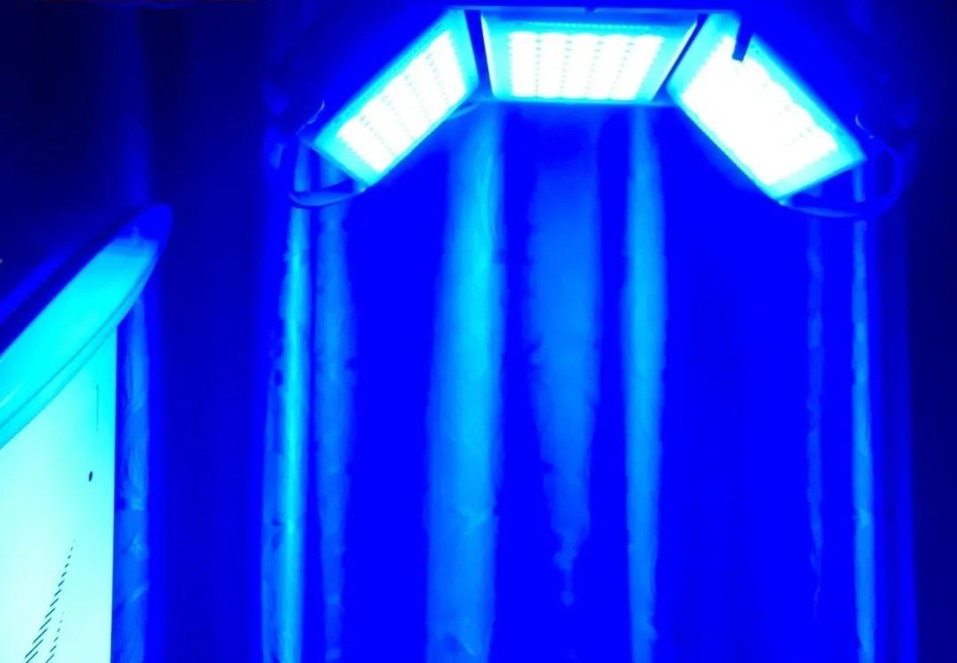 blue light 1