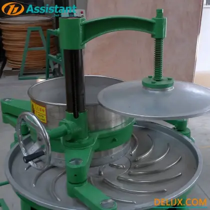 Traditional Tea Processing Machinery: Tea Rolling Machine for Green Tea - Price and Rolling Table" 

However, if you prefer a more concise title for SEO purposes, consider:

"Tea Rolling Machine for Green Tea - Traditional Processing Machinery & Price