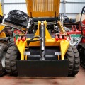 Trek kompak skid steer loader crawler