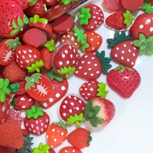 Assortiment de qualité supérieure de l&#39;artisanat de fruits à dos plat à la fraise pour l&#39;ornement de centre en arc de cheveux