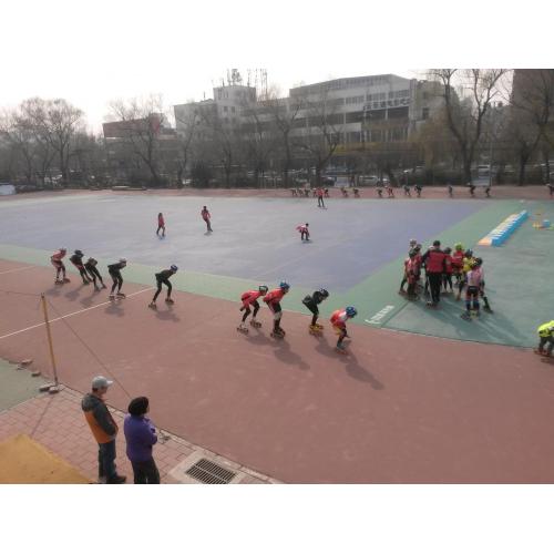 Outdoor portable skating court flooring interlocking