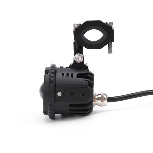 મોટરસાયકલ બુદ્ધિશાળી પ્રકાશ-નિયંત્રિત સ્પોટલાઇટ પીળી-સફેદ પ્રકાશ એલ્યુમિનિયમ એલોય ઉચ્ચ-તેજસ્વી હેડલાઇટ