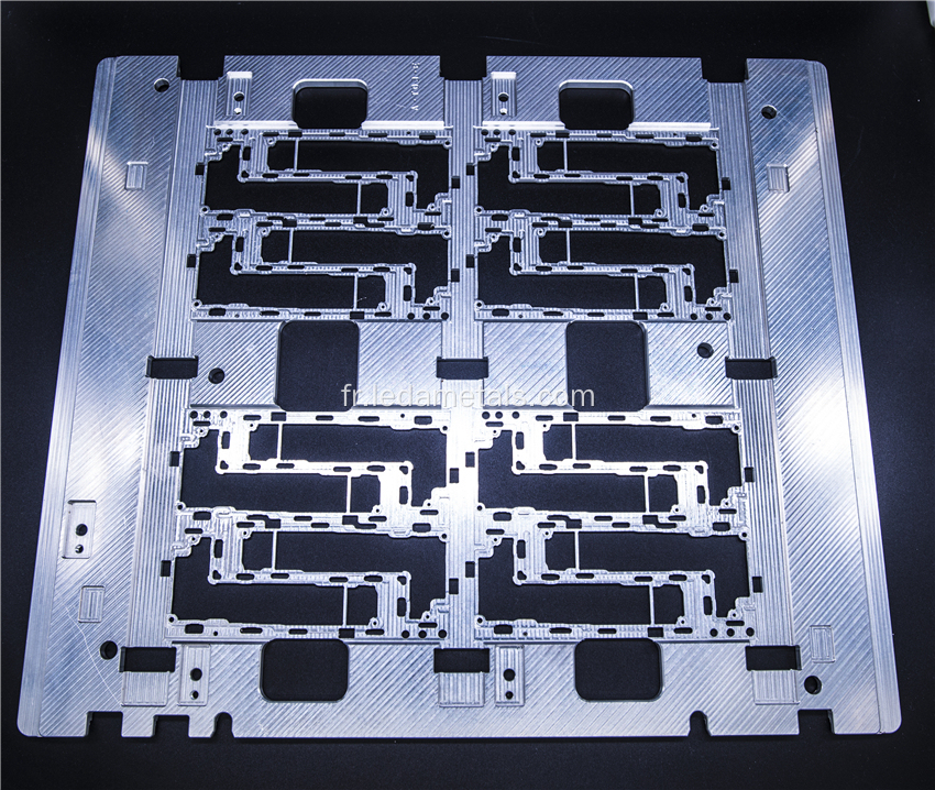 Plaque de support en acier Prototype Prototype de CNC à la demande