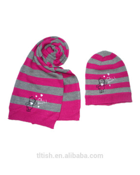 Fashionable acrylic knitted hat scarf attached for kids
