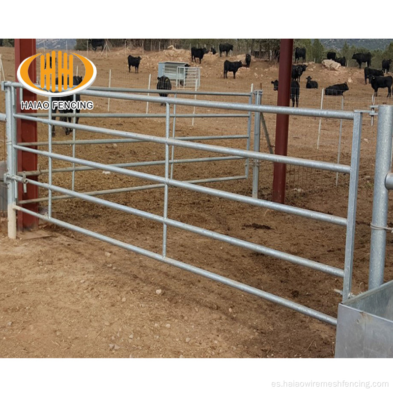 Animal de granja usaba puertas de corral de caballo de caballo de ganado