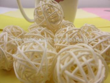 White Color Woven Wicker Ball Home Decoration