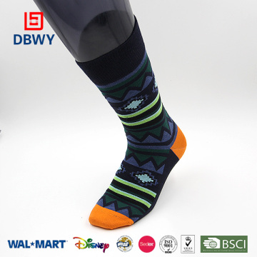 2015 the best quality cotton nylon absorbent jacquard socks