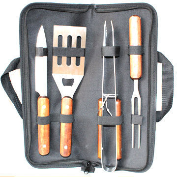 4pcs Wholesale Easy-carrying BBQ Tool Set in Nylon Bag