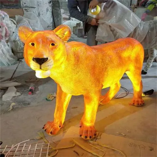 Imitation Luminous Lioness Lights