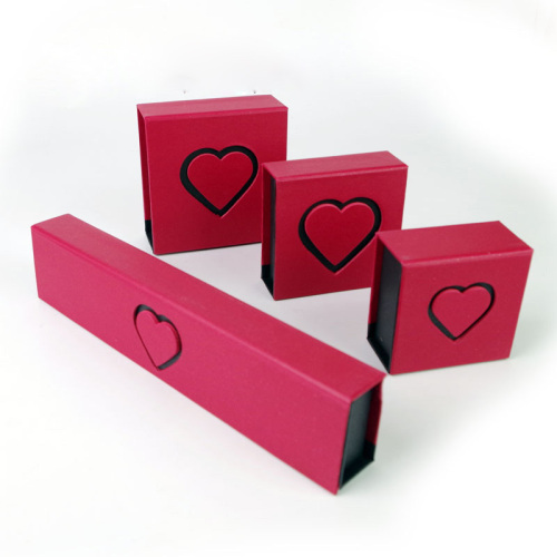 Rode magnetische sieradenbox armband verpakking voor cadeau