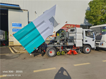 6m3 Dongfeng Road Washing Sweeper Truck
