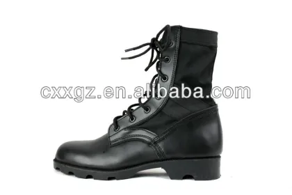 New leather military shoes for combat