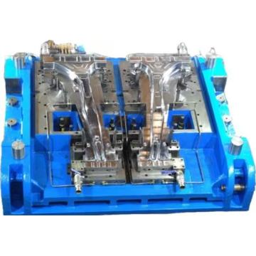 Matriz de estampagem a quente da coluna B