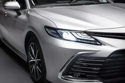 Good Price Auto Hand Drive Camry Gasoline Petrol Luxury Car