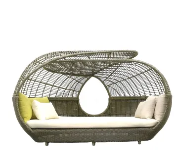 Luxury Hotel Rattan Wicker Outdoor Furniture with Daybed and Canopy