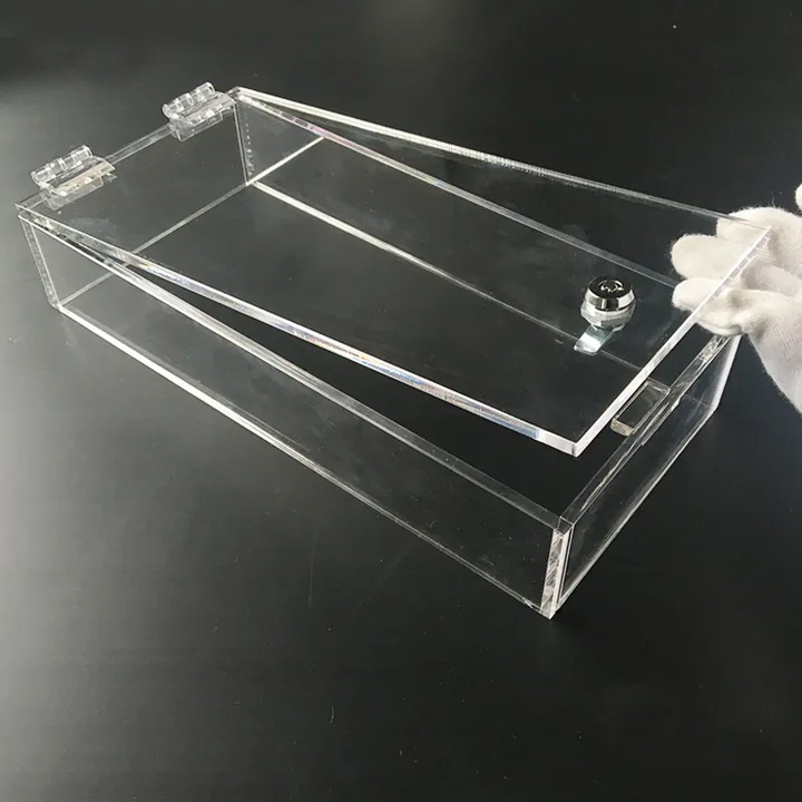 Lockable acrylic plastic box